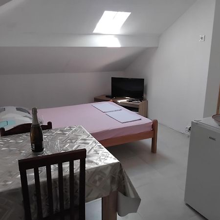 Apartments Maki Тиват Экстерьер фото