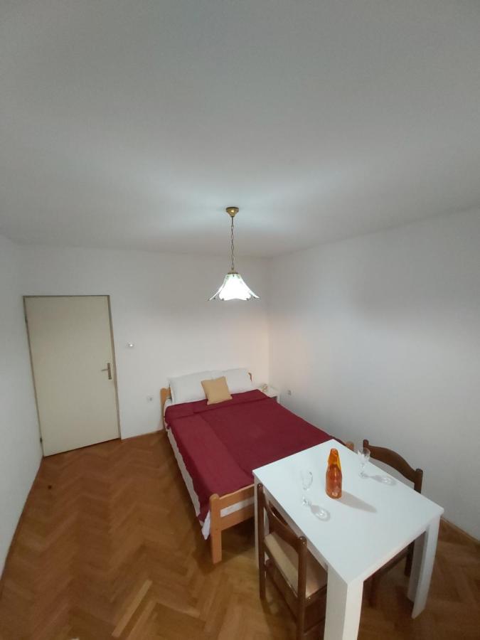 Apartments Maki Тиват Экстерьер фото