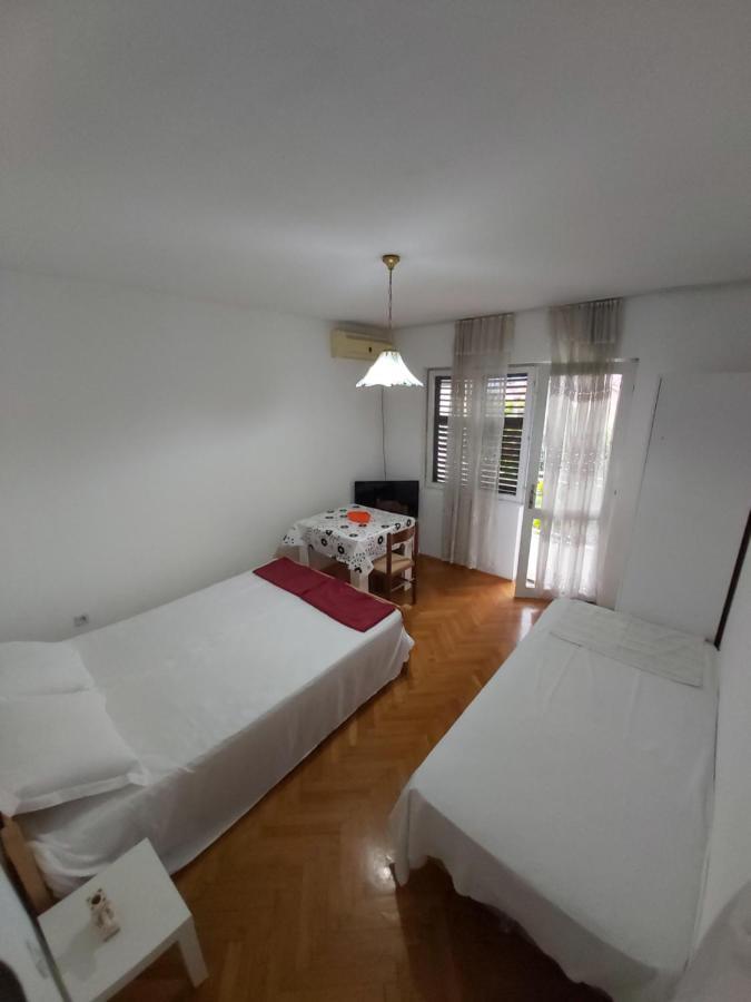 Apartments Maki Тиват Экстерьер фото
