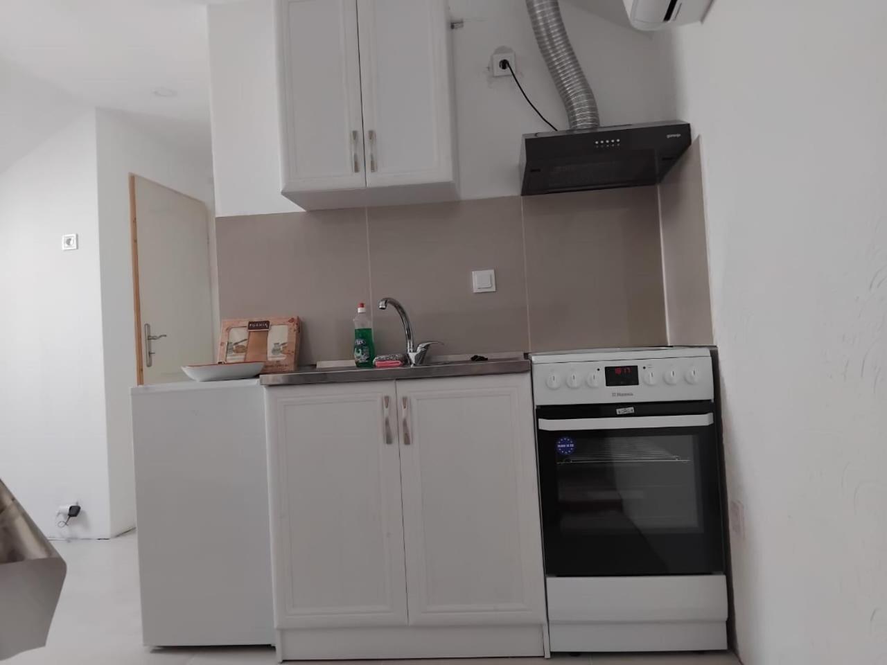 Apartments Maki Тиват Экстерьер фото